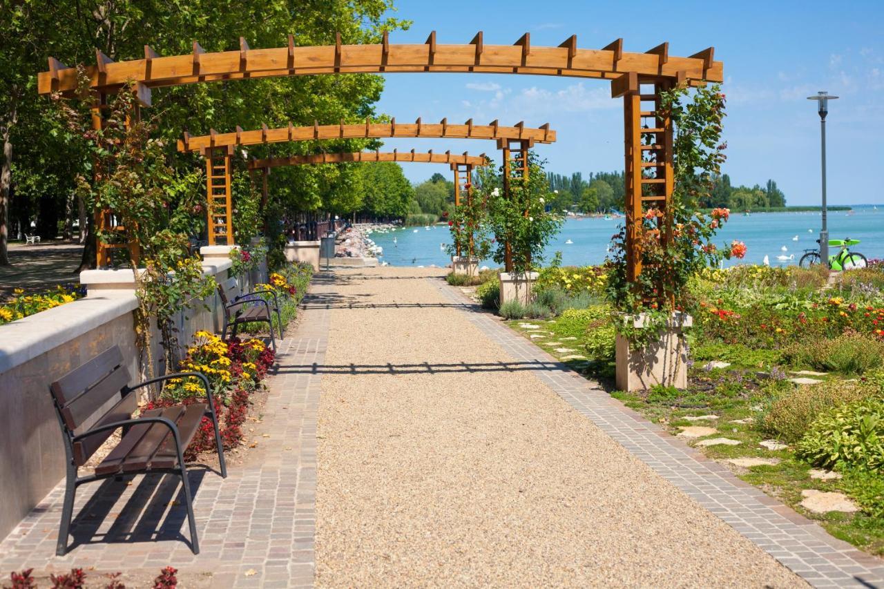 Behouse@Lake Balatonfured Exterior photo